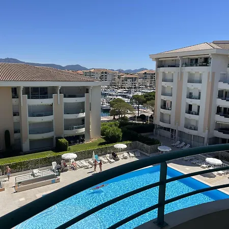 Apartment Open 41m2 4eme Etage Vue Sur Piscine Frejus