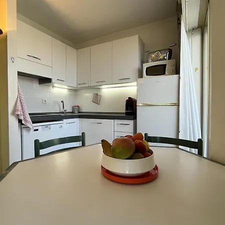 Open 41m2 4eme Etage Vue Sur Piscine Lägenhet Fréjus