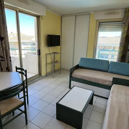 Open 41m2 4eme Etage Vue Sur Piscine * Fréjus