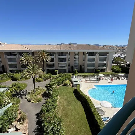 Open 41m2 4eme Etage Vue Sur Piscine Fréjus